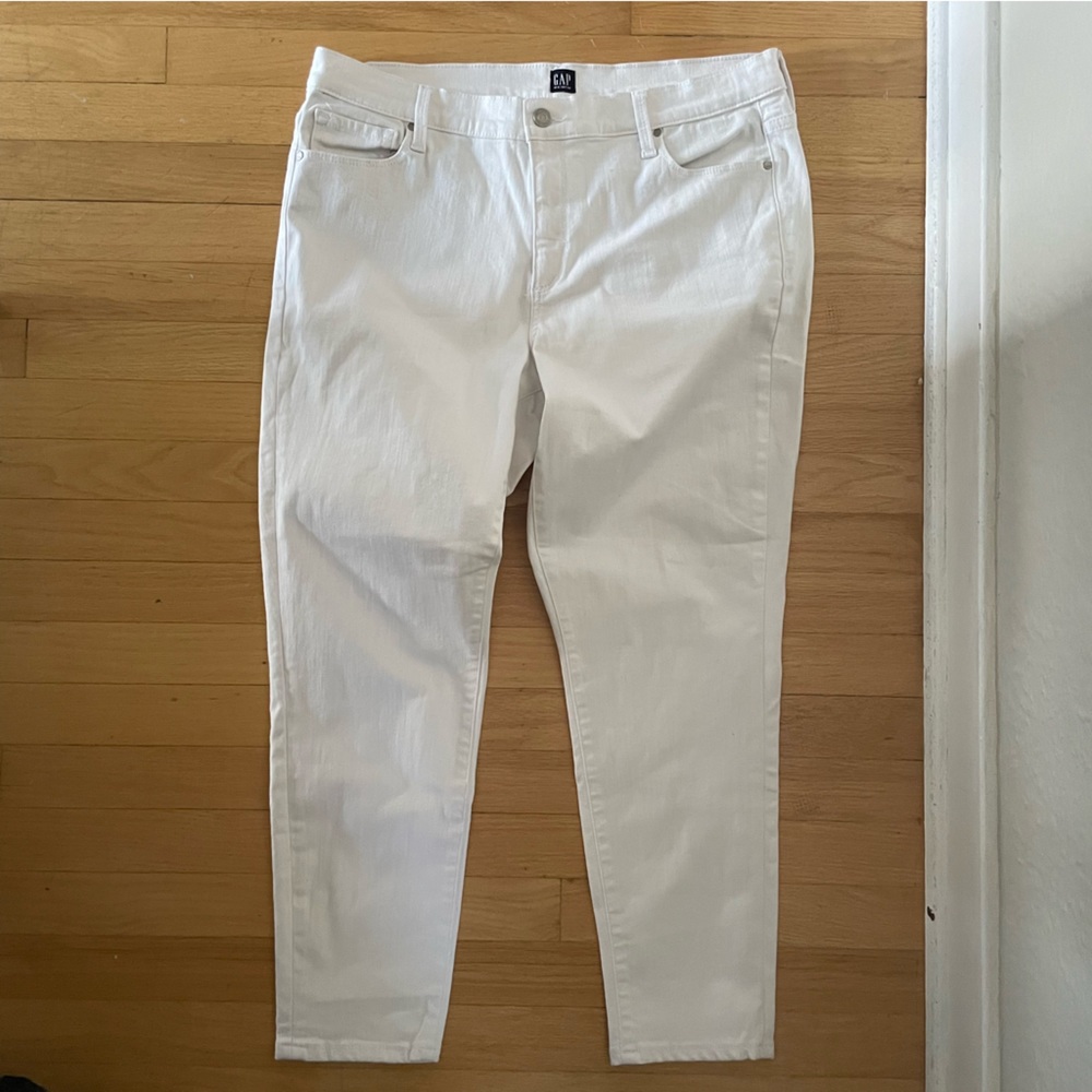 Gap White Jeans